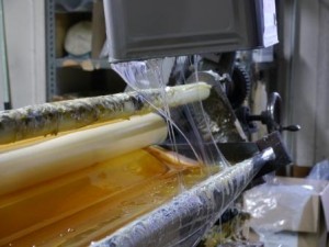 粘着加工時に使うカッター